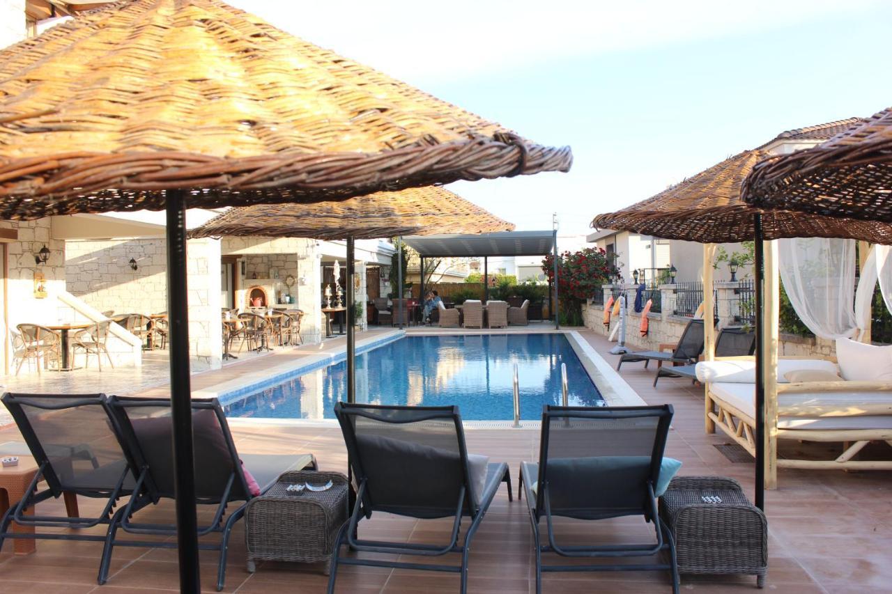 Fizzio Alacati Hotel Exterior foto